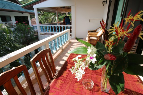 explorer_terrasse_entrance explorer terrasse entrance